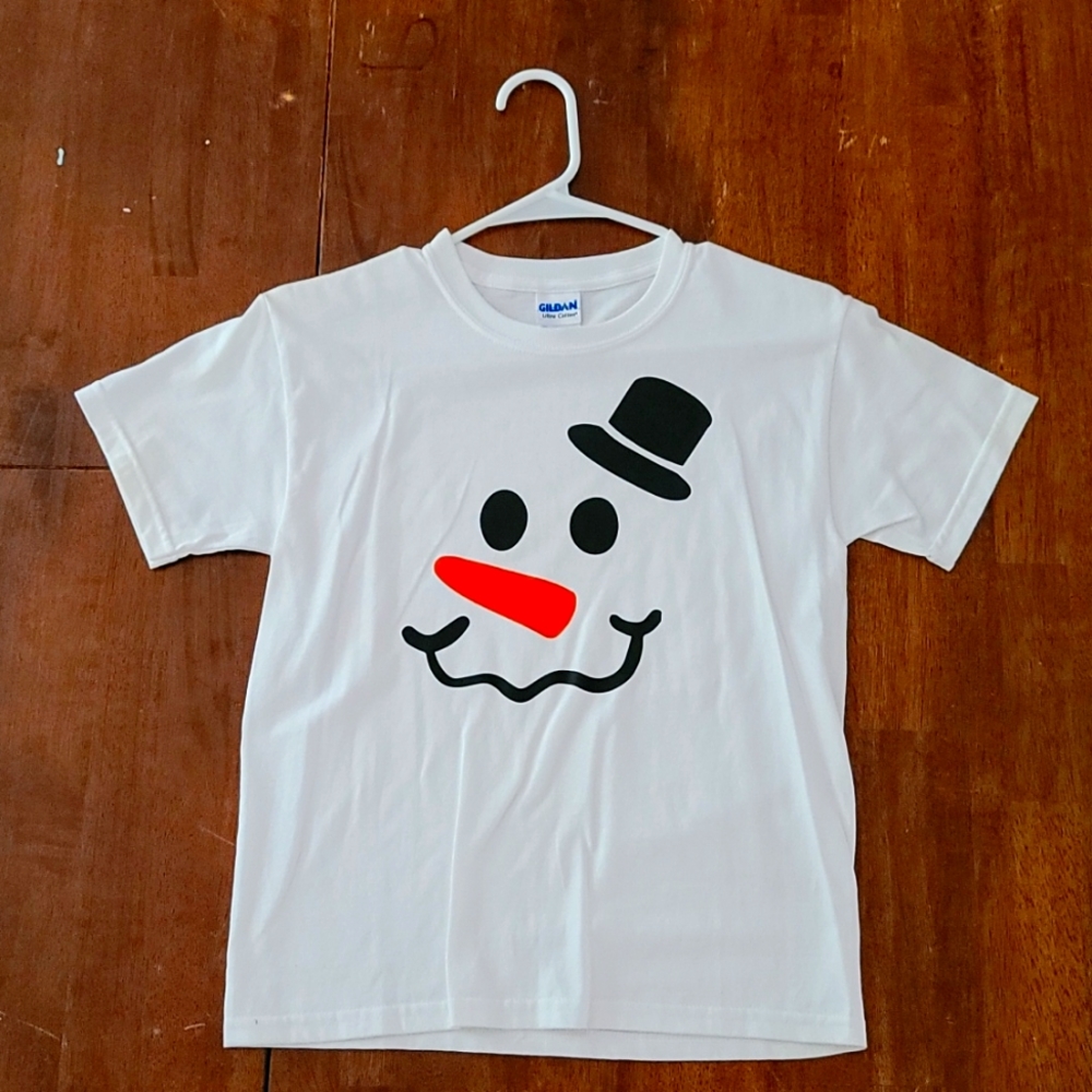 Snowman Face Tshirt Small Youth